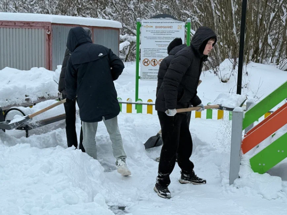 Уборка снега